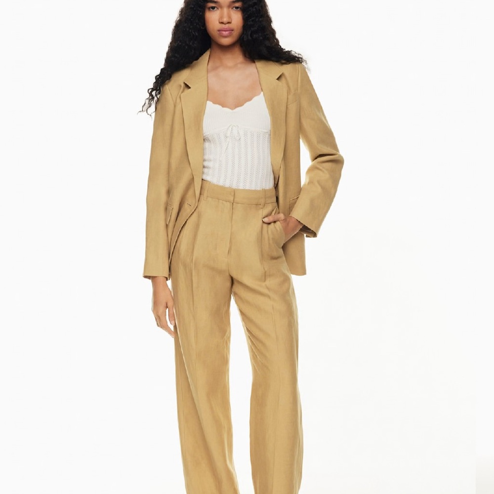Aritzia Effortless Linen